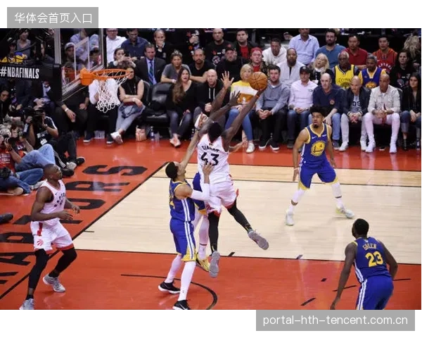 NBA猛龙西亚卡姆突破分球找到底角射手,助力球队再创辉煌 NBA猛龙西亚卡姆突破分球找到底角射手,助力球队再创辉煌
